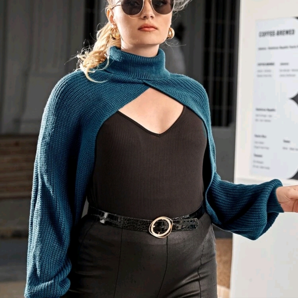 Plus Super cute turtleneck cropped knit shrug